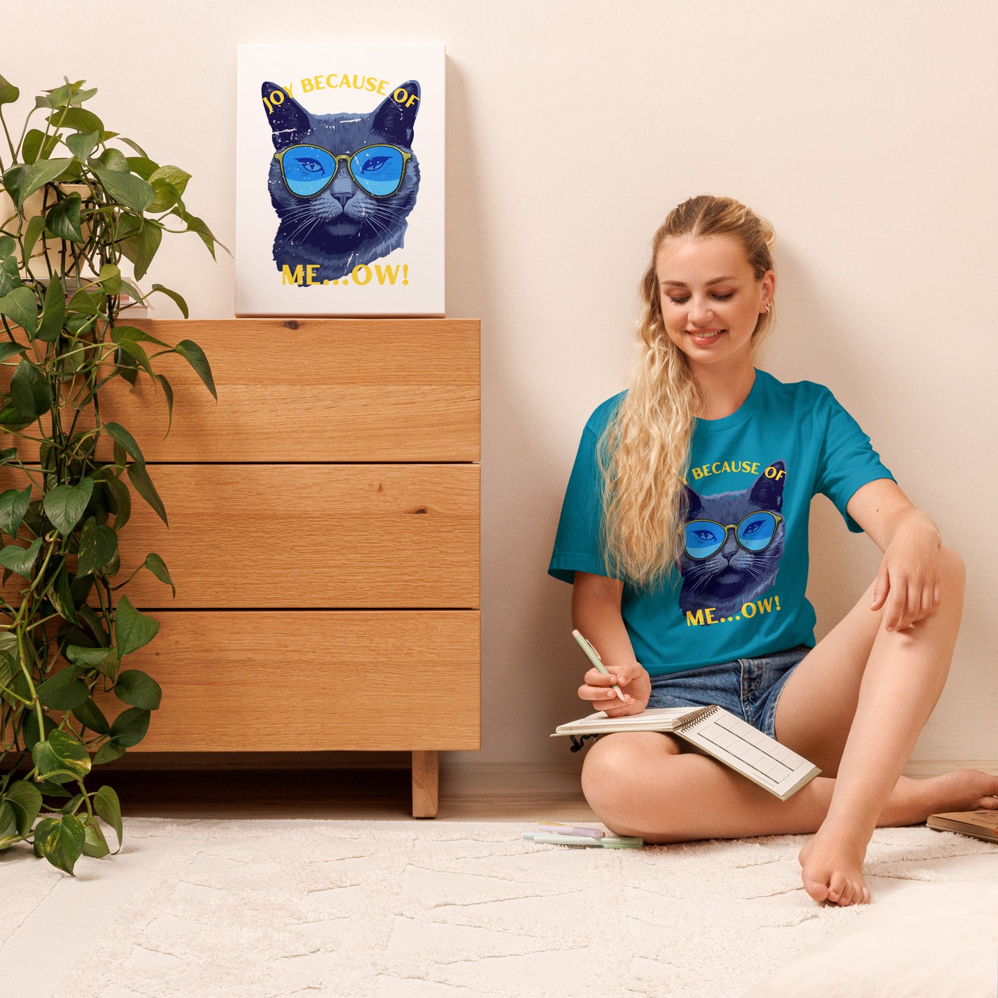 Comfortable Clothing - Cool Cat - Unisex T-Shirt
